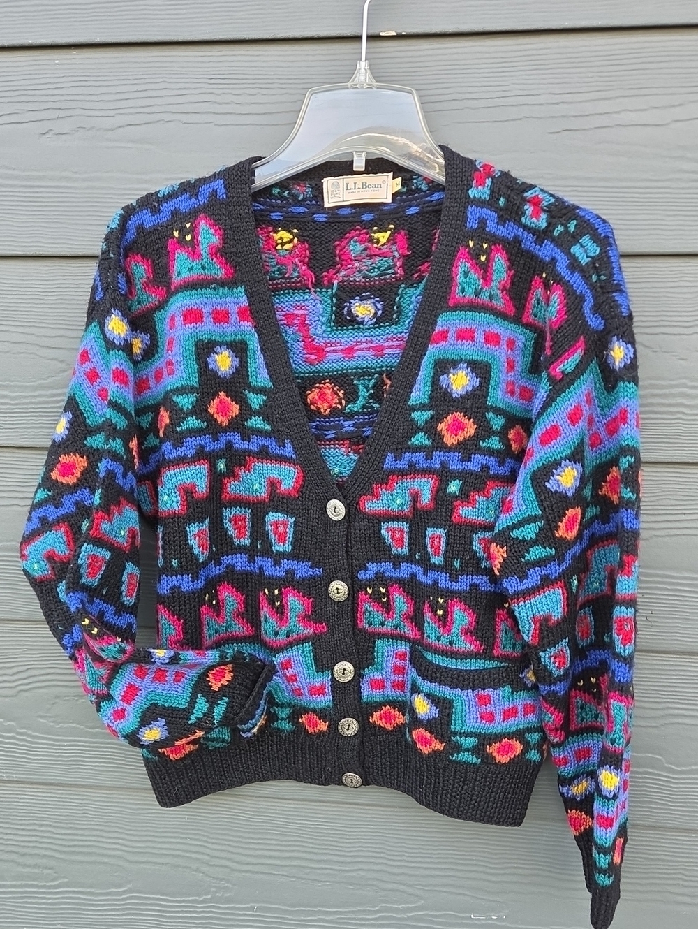 L.L. Bean Vintage Black Multicolor Geometric V-Neck Button Cardigan